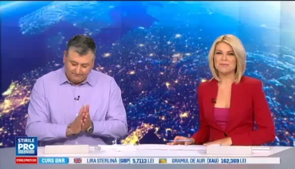 Palatele din Certeze in care nu locuieste nimeni. Tinerii plecati in strainatate se bucura o data pe an de truda lor