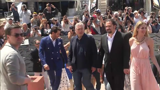 Robert De Niro, la Cannes, la proiectia peliculei "Hands of Stone". Susan Sarandon l-a criticat dur pe Woody Allen