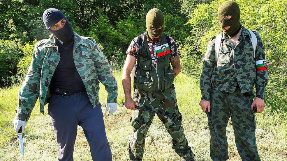 "Ne aparam tara de cotropitorii invitati de Germania". Reportaj tulburator BILD despre vanatorii de refugiati din Bulgaria