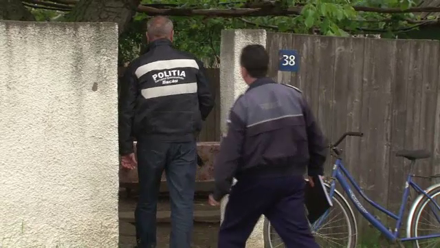 Un barbat din Bacau a anuntat la 112 ca si-a gasit fiul mort in casa. Ce a facut inainte sa vina Politia