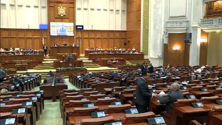 Sedinta de plen in care trebuia sa se voteze cererea DNA pe numele lui Eugen Bejinariu a fost suspendata din lipsa de cvorum