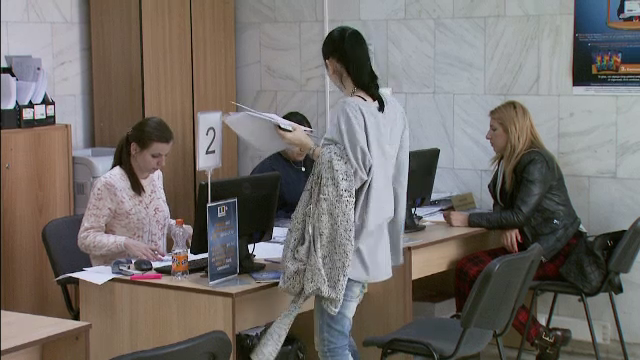 Guvernul dezbate proiectul de modificare a programului "Prima casa". Plafonul de garantii ar putea fi ridicat la 500 mil. lei