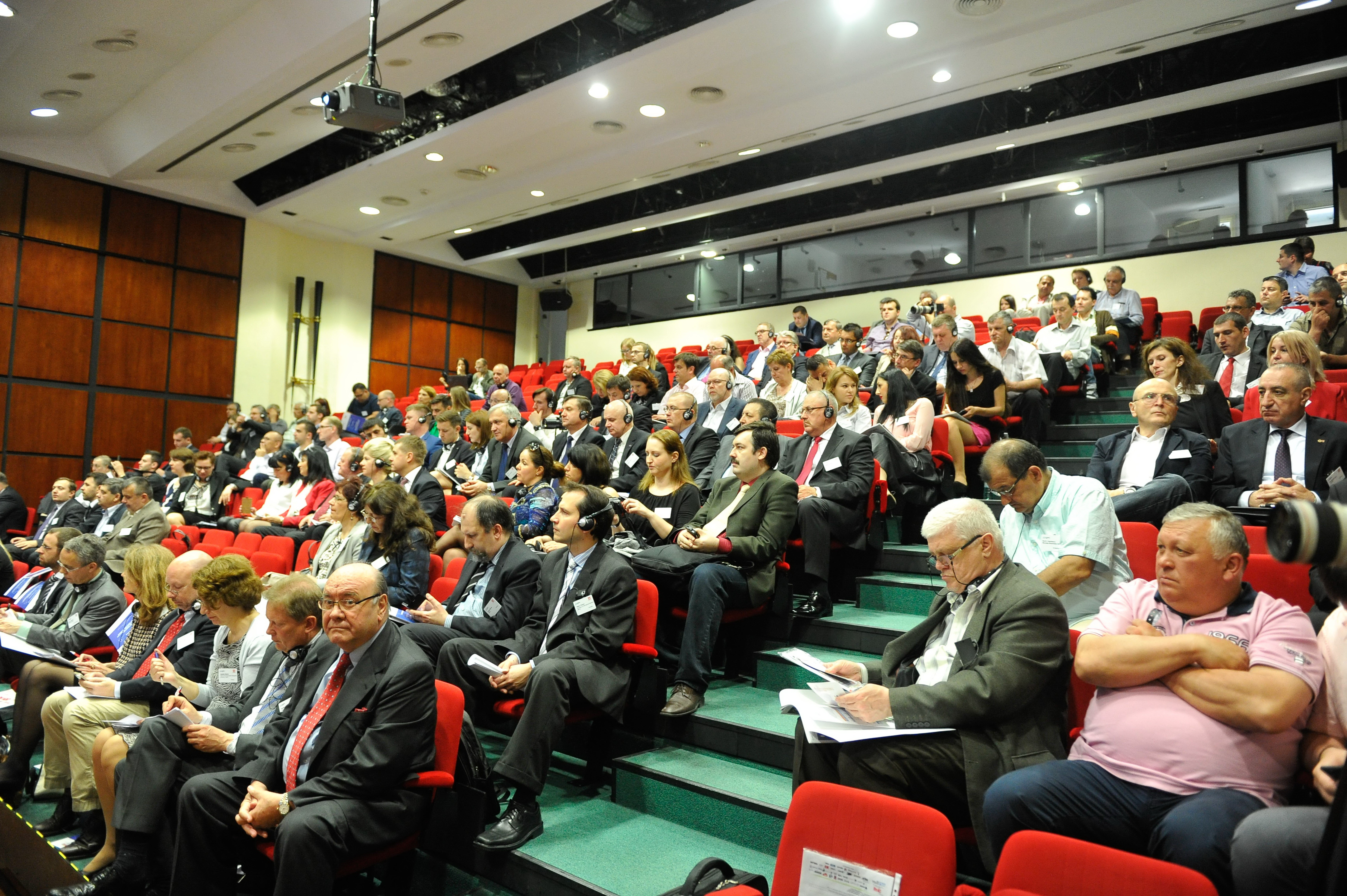 (P) Participa la Conferinta internationala IRU-UNTRR si poti castiga bilete la cel mai mare festival de trupe tribute