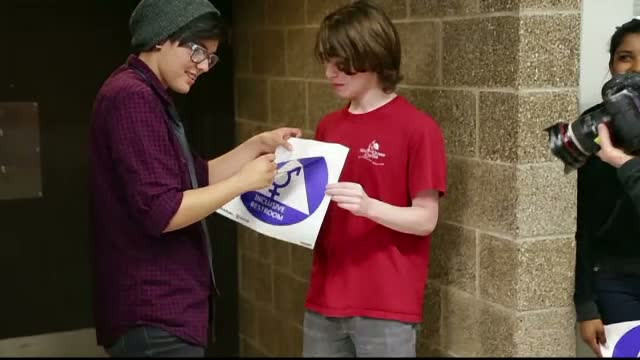 Toaleta celui de-al treilea sex. Cum a reusit un tanar din Seattle sa obtina o incapere distincta