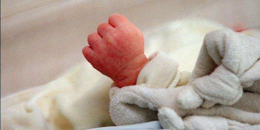 Risca inchisoare pe viata dupa ce si-a congelat copilul imediat dupa nastere. Cine a descoperit bebelusul in congelator