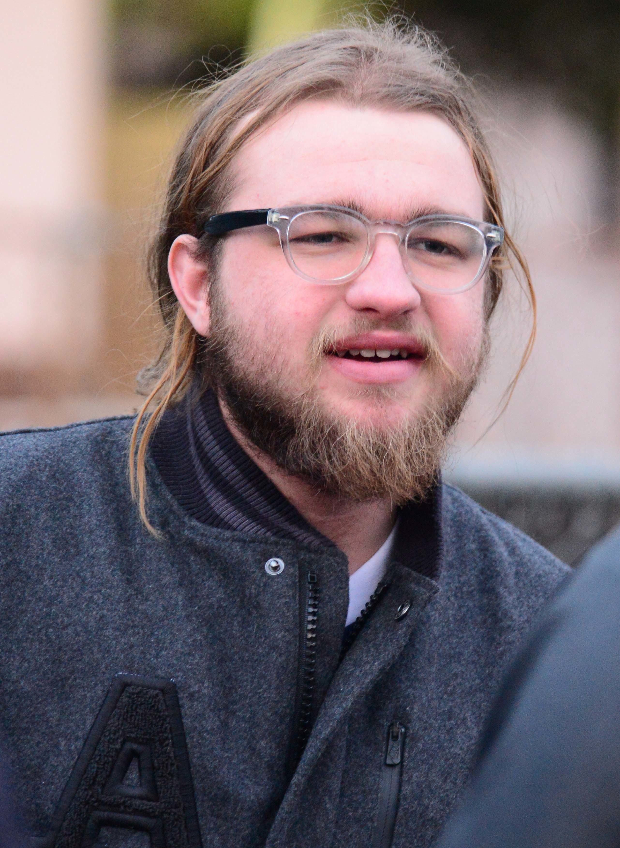 Il mai tii minte pe copilul din Two and a Half Men? Cum arata actorul la 13 ani distanta de la primul episod din serial - 3