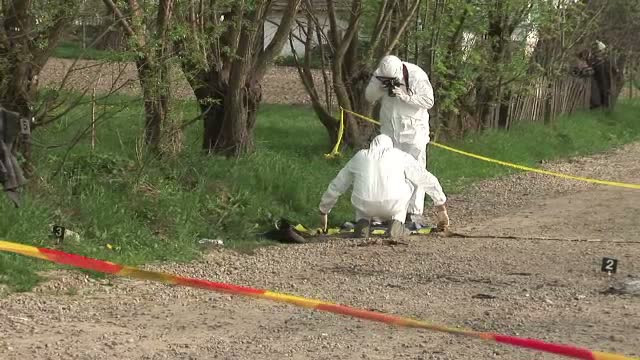 Adolescent de 16 ani, injunghiat intr-un parc din Iasi. Baiatul avea acolo intalnire cu sase fete