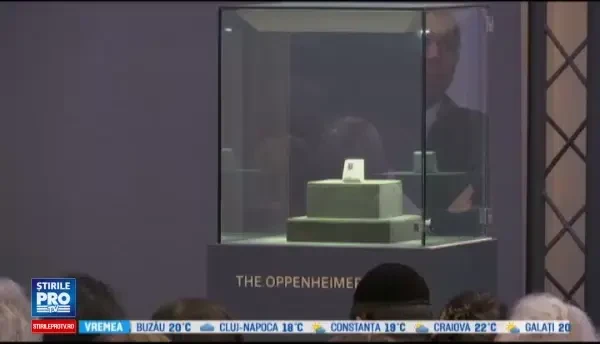 Cel mai mare diamant albastru scos vreodata la licitatie a mai doborat un record. Suma uriasa pentru care a fost cumparat