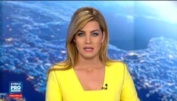 Profesor din Botosani, acuzat ca ar fi intretinut relatii intime cu 4 dintre elevii sai. Ce s-a gasit in casa barbatului