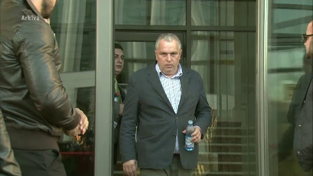 Nicuşor Constantinescu, transportat la spital, dupa ce i s-ar fi facut rau la penitenciar. Politicianul fusese arestat azi