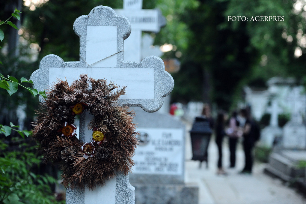 Noi reguli pentru serviciile funerare, propuse de Guvern. Cu ce ar putea fi inmormantati obligatoriu toti romanii