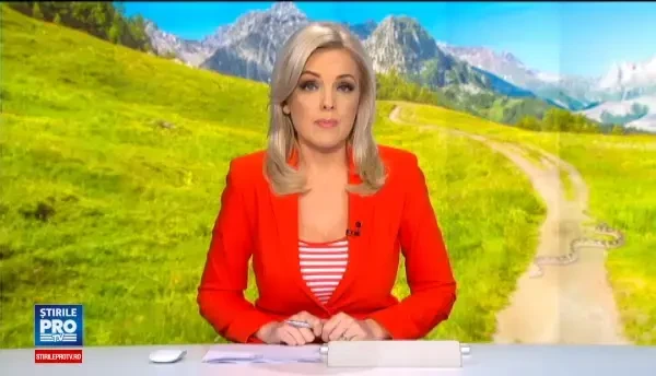 Vipera de Fagaras a facut prima victima. De ce barbatul muscat a stat sa fotografieze sarpele veninos