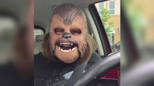 Clipul cu care o mamica a spart recordul de vizualizari pe Facebook. 72 de milioane de oameni au urmarit aceste imagini