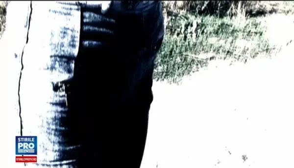 Fetita de 8 ani, din Botosani, violata de aproape 100 de ori, cu acceptul mamei sale. Femeia a primit 14 ani de inchisoare