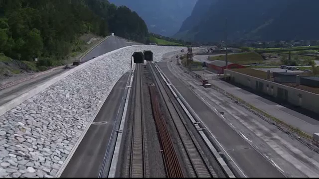 Elvetia a construit cel mai lung tunel feroviar din lume. Proiectul de 10 MLD. de dolari va proteja flora si fauna Alpilor