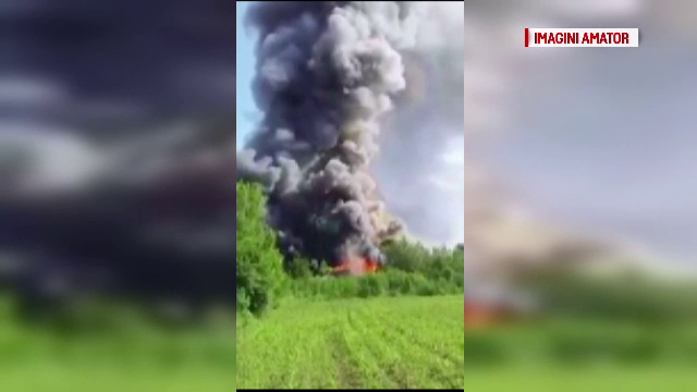 Cinci autospeciale au intervenit la un incendiu produs la un abator de langa Braila. Unul dintre salvatori a ajuns la spital