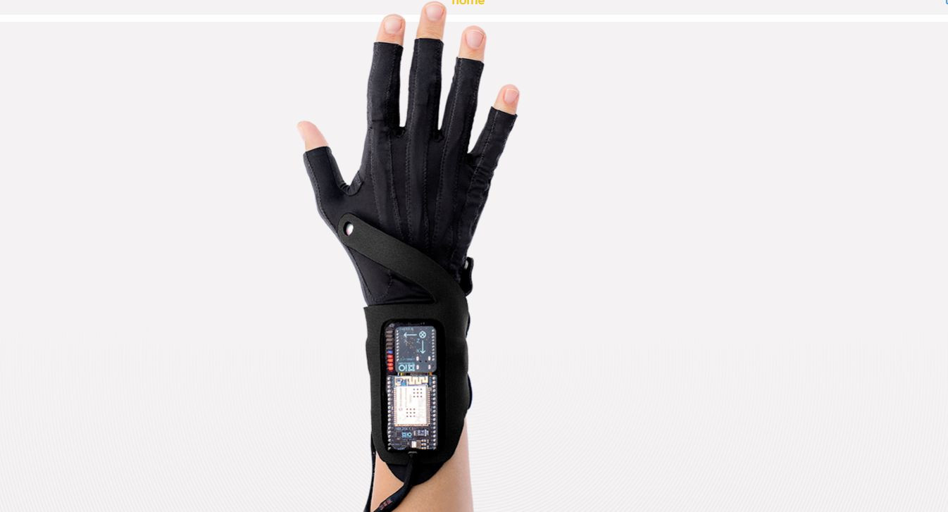 iLikeIT. Inventia care le vine ca o manusa persoanelor pasionate de muzica. Cum functioneaza "Mimu Gloves"