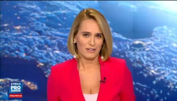 Clipul adorabil cu un cimpanzeu si un bebelus la care s-au uitat milioane de oameni in cateva zile