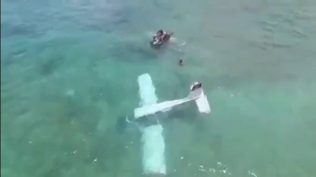 Accident aviatic in Honolulu. Norocul incredibil al pasgerilor, dupa ce aeronava s-a prabusit in ocean