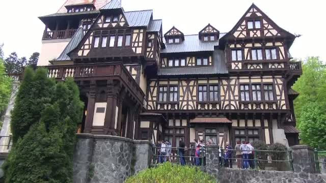 113 ani de la inaugurarea Castelului Pelisor. Supriza de care vor avea azi parte cei care doresc sa il viziteze