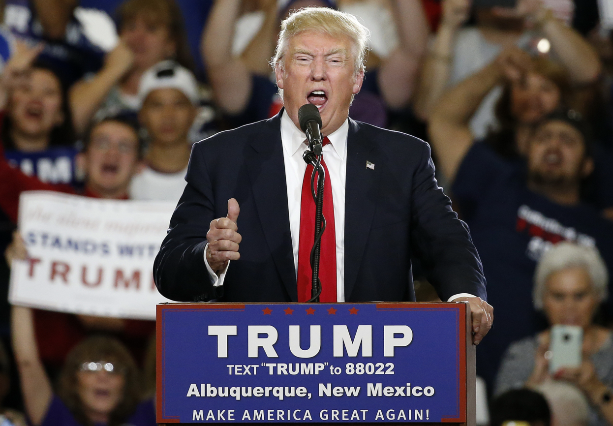 Haos si proteste violente in strada, dupa victoria lui Donald Trump in New Mexico. Cum arata sondajele in momentul de fata