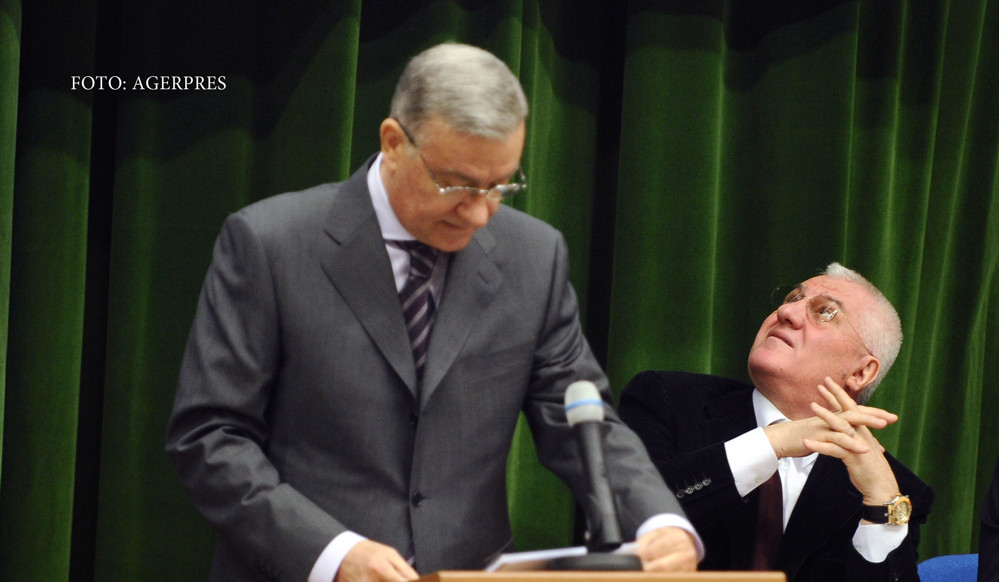 Sandu si Dragomir ar putea fi condamnati pentru dezafilierea Universitatii Craiova. Procurorii DNA cer pedeapsa maxima