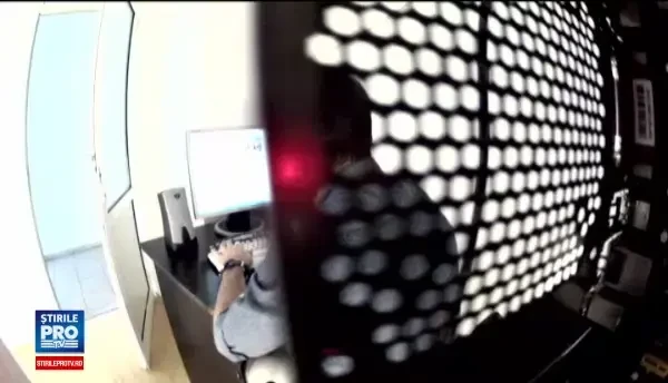 A scos la vanzare pe internet un telefon de peste 2000 de lei. Greseala comisa de o femeie cand a fost sunata de cumparator