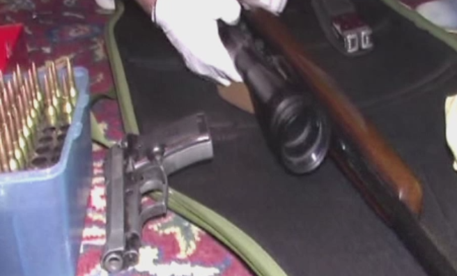 Arsenalul de arme letale gasit in casa unui galatean. De unde proveneau armele si munitia