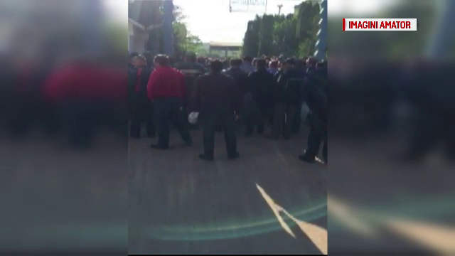 Proteste ale minerilor in judetul Valcea, dupa ce le-au fost taiate primele. Suma pe care o cer