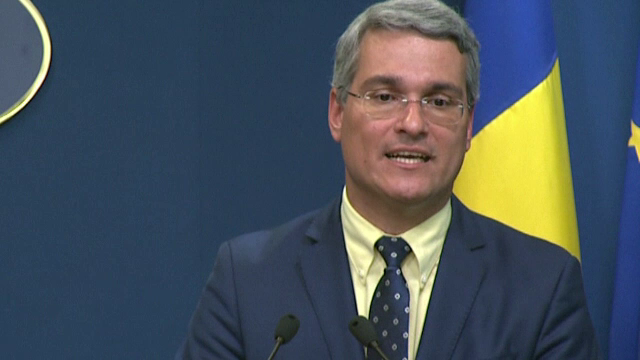 Ministrul Muncii, Dragos Pislaru, sta astazi de vorba on-line cu cetatenii. Unde ii puteti adresa intrebari