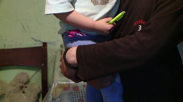 Femeia care si-a ucis copilul facut cu un alt barbat, trimisa in judecata. "I-am spus ca nu-l recunosc si l-a aruncat"