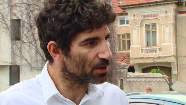 Legea darii in plata a ajuns si in "Las Fierbinti", iar Firicel renunta la garsoniera. "O sa ma intrebe: Bai, esti prost?"