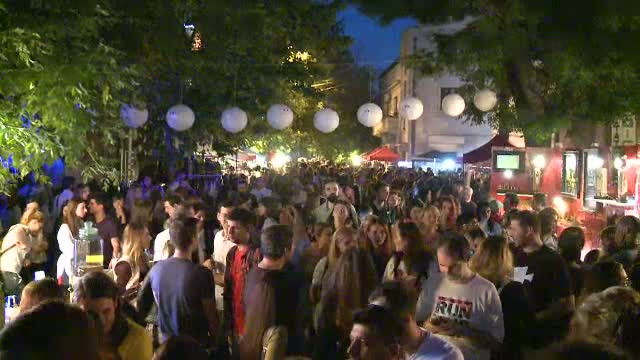 Strada Matasari a fost cel mai viu loc din Capitala. Miile de culori au creat un oras ideal, lipsit de griji si suparari