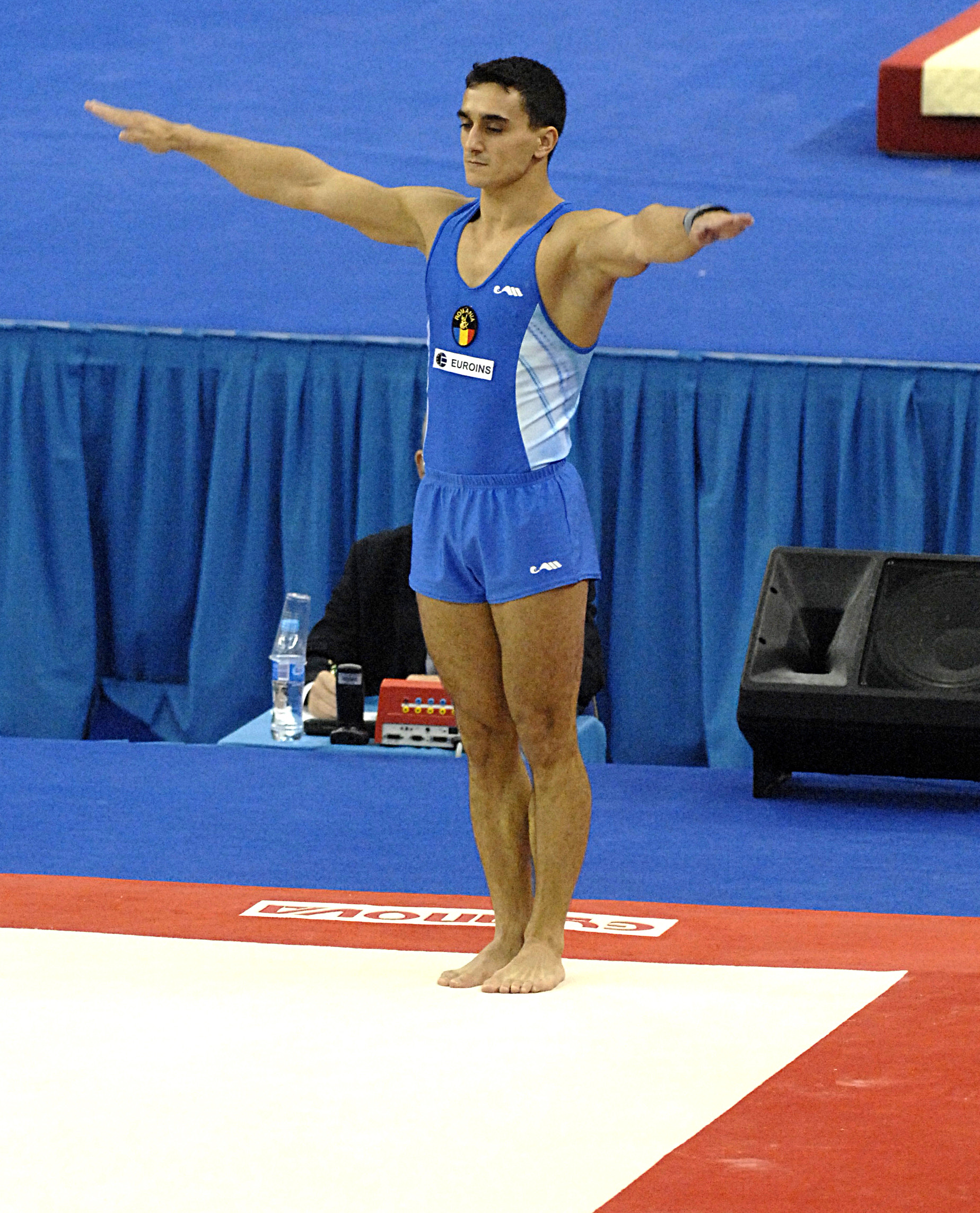 Marian Dragulescu, medaliat cu argint la sol si sarituri la Campionatele Europene de gimnastica artistica masculina din Berna