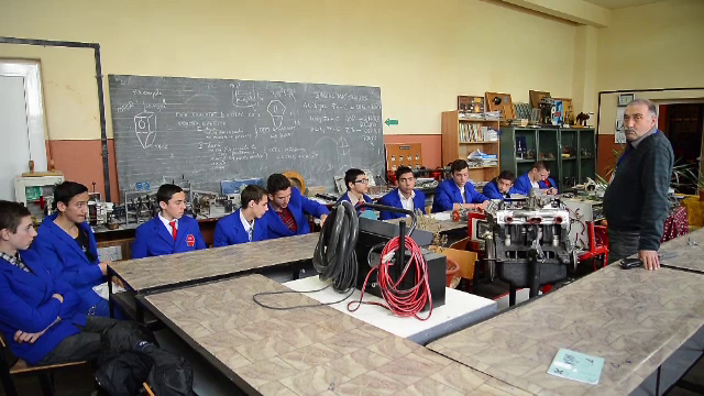 scoli profesionale RTI