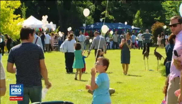 Distractie in curtea Palatului Elisabeta. Peste o mie de copii s-au simtit ca in povesti la petrecerea de Ziua Copilului