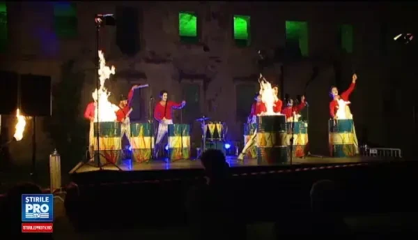 Atmosfera de poveste la TIFF. Andreea Esca a fost impresionata de mancarurile traditionale din Transilvania