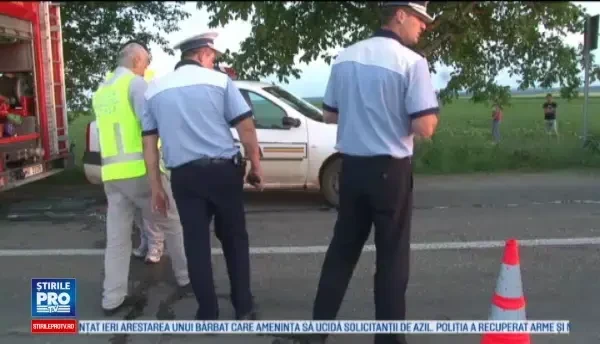 Impact devastator intre o masina si o autoutilitara, in Botosani. Doua persoane au murit. VIDEO