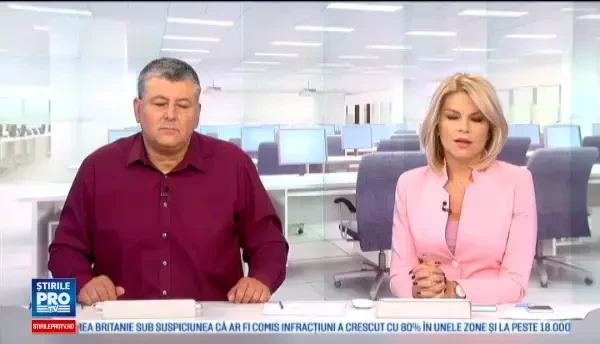 Pui de elefant, salvat dupa ce a cazut intr-un canal neacoperit. Unde a fost dus apoi