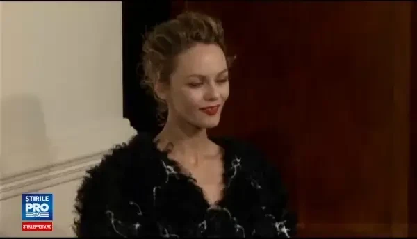 Scrisoarea deschisa in care Vanessa Paradis ii sare in aparare lui Johnny Depp: Acuzatiile care i se aduc sunt scandaloase