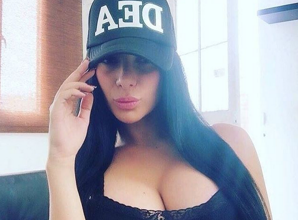 L-a prins pe hotul care o atacase si l-a umilit fortandu-l sa se dezbrace. Acum, justitiara columbiana vrea sa devina model