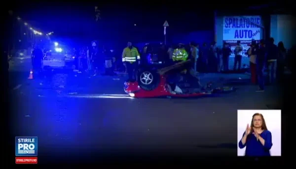Un sofer fara permis a provocat un accident infiorator, soldat cu un mort si cinci raniti. Masina s-a rupt in doua