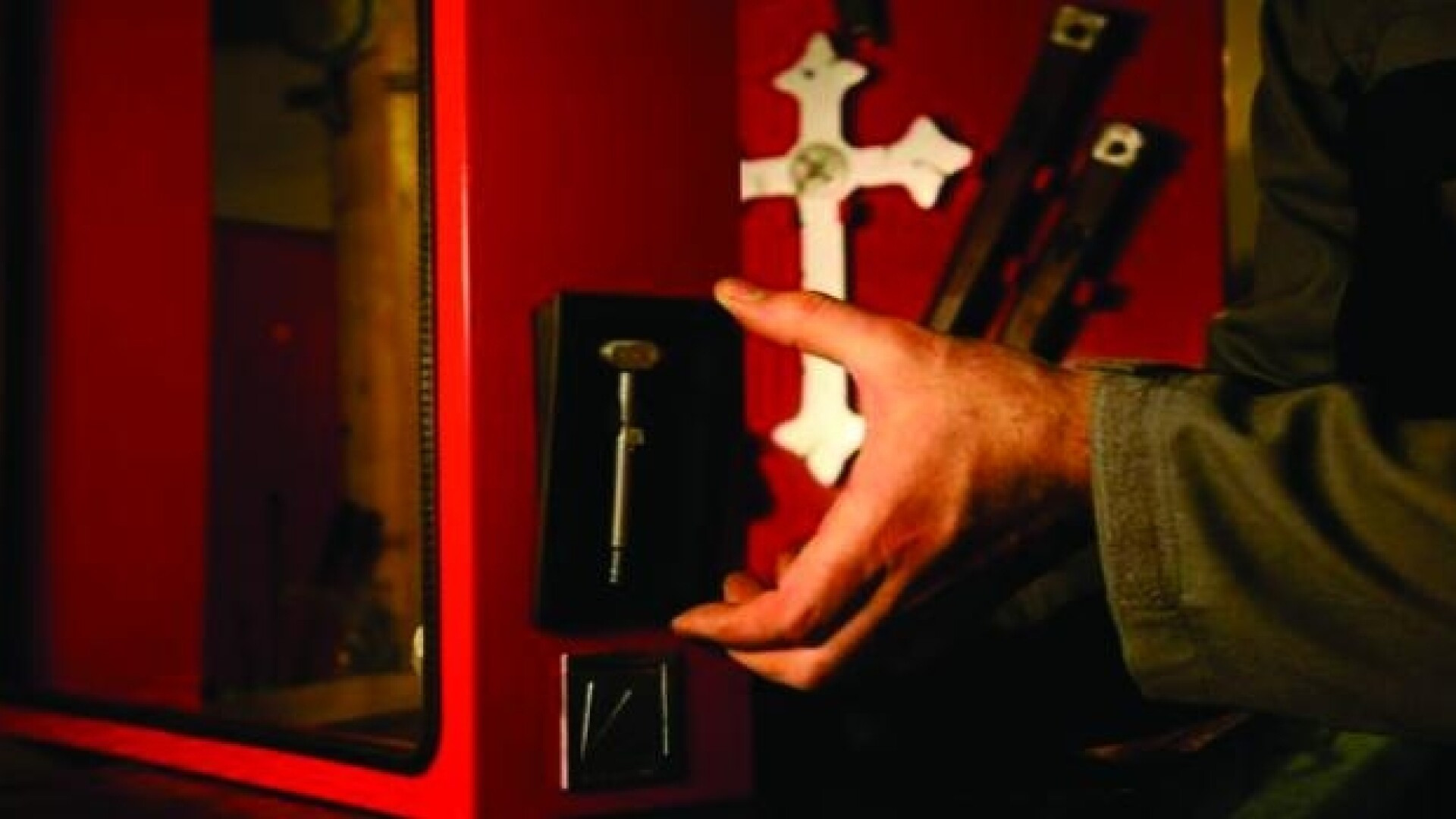 Spirite inregistrate comunicand in timpul exorcizarii unei case "bantuite"