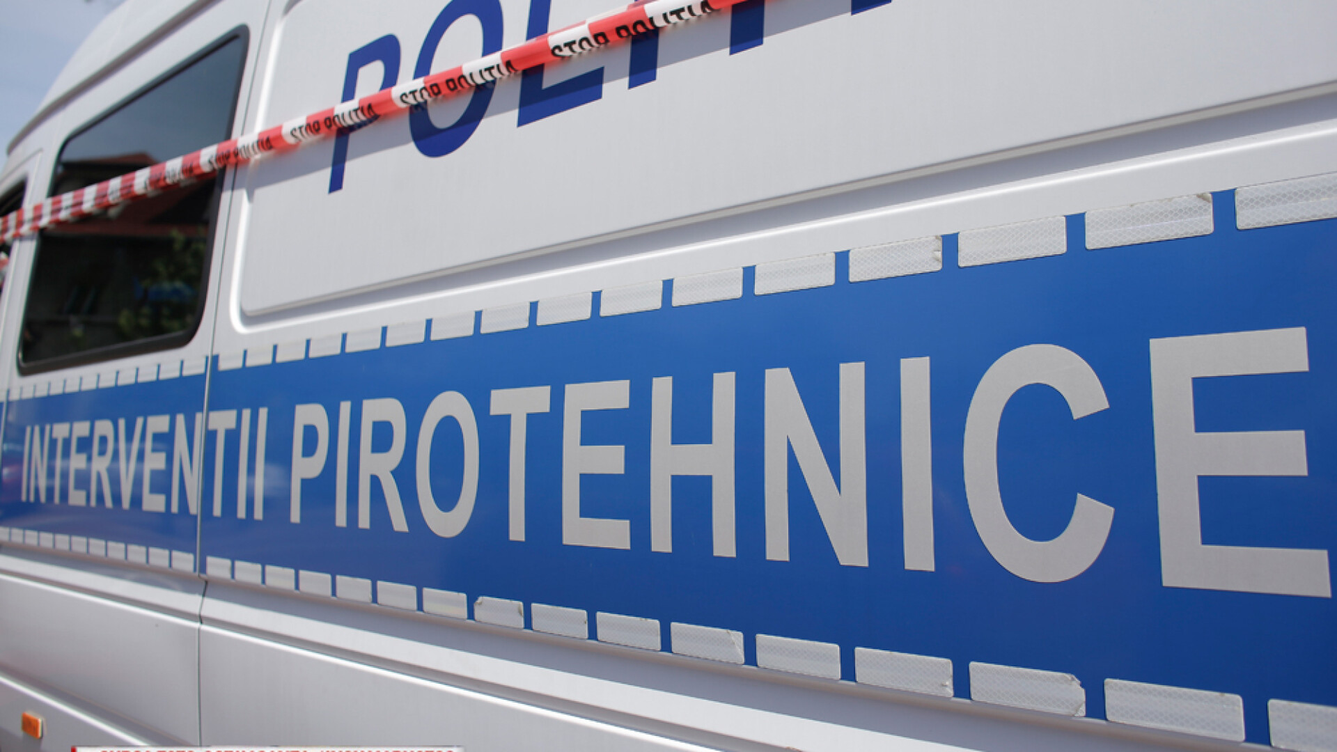 Alertă în Pitești: colet suspect găsit într-o parcare. Măsurile luate de poliție