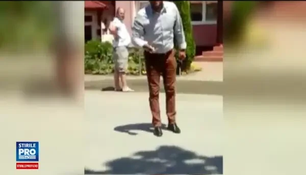 Intr-un sat din Mures, campania electorala se face cu cutitul in mana. Esti impotent - injuratura care a pornit scandalul