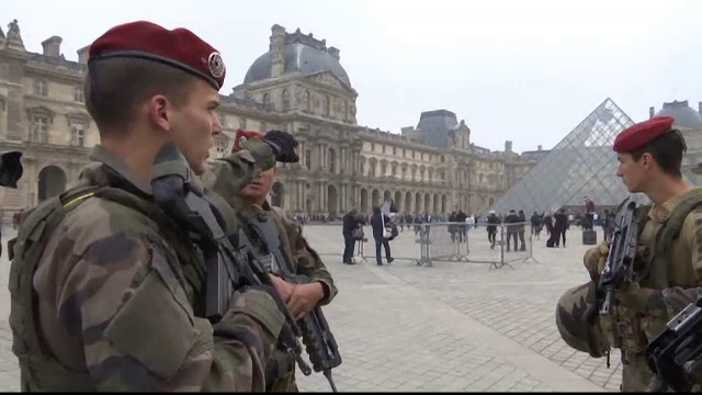 Franta prelungeste starea de urgenta pana pe 26 iulie. Aplicatia pe care turistii romani o pot accesa in caz de pericol