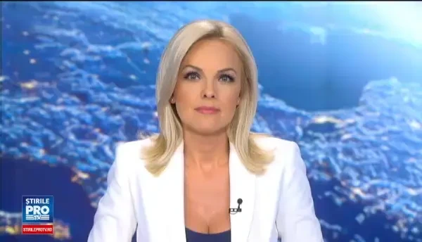 Un caine le-a dat o lectie de educatie civica turistilor din Vama Veche. Ce au gasit scafandrii in apa marii