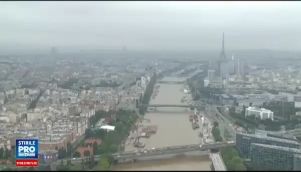 Inundatii catastrofale in Franta. Nivelul apei, masurat cu ajutorul unei statui vechi de un secol