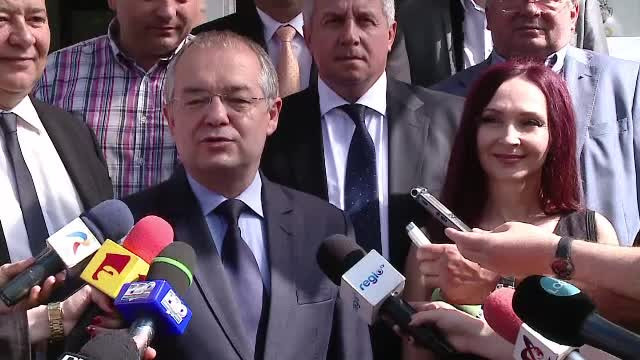 ALEGERI LOCALE 2016, lupta pentru marile orase. Un candidat a venit sa voteze pe bicicleta