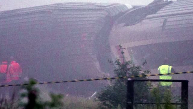 Coliziune intre doua trenuri in Belgia: Trei morti si 40 de raniti. Cum s-a produs accidentul